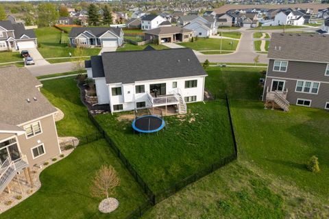 Tiny photo for 409 Peterson Trail, Oregon, WI 53575 (MLS # 2012784)