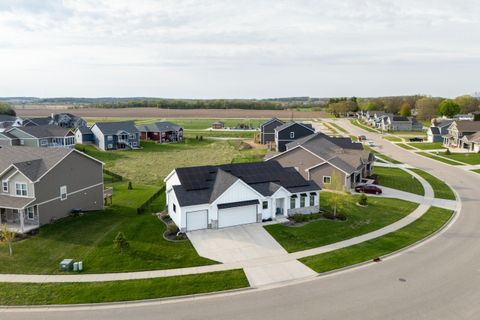 Tiny photo for 409 Peterson Trail, Oregon, WI 53575 (MLS # 2012784)