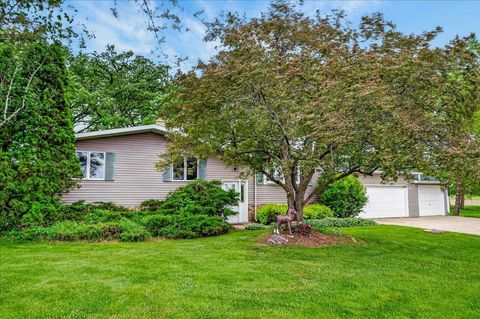 Photo of 4338 S Schuman Road, Orfordville, WI 53576 (MLS # 2024125)