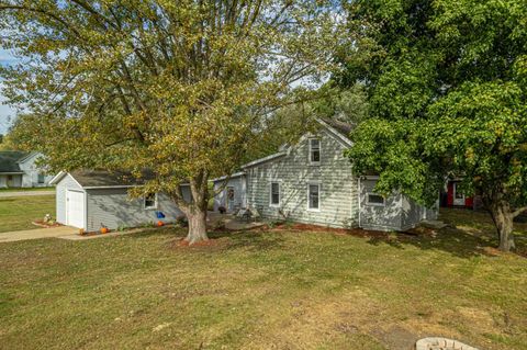 Photo of 311 N Highway 130, Lone Rock, WI 53556 (MLS # 2011036)