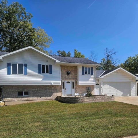 Photo of 516 N East Street, Blue River, WI 53518 (MLS # 2026846)
