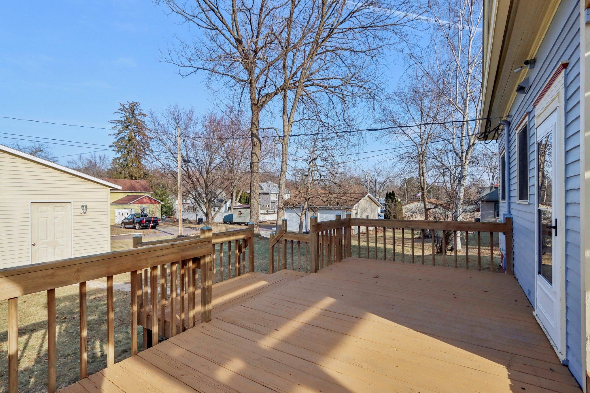 Baraboo, Wisconsin 53913, United States, 4 Bedrooms Bedrooms, ,3 BathroomsBathrooms,Residential,Active,19158