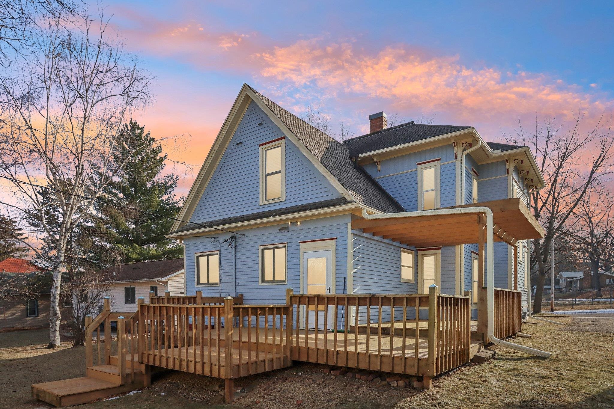 Baraboo, Wisconsin 53913, United States, 4 Bedrooms Bedrooms, ,3 BathroomsBathrooms,Residential,Active,19158