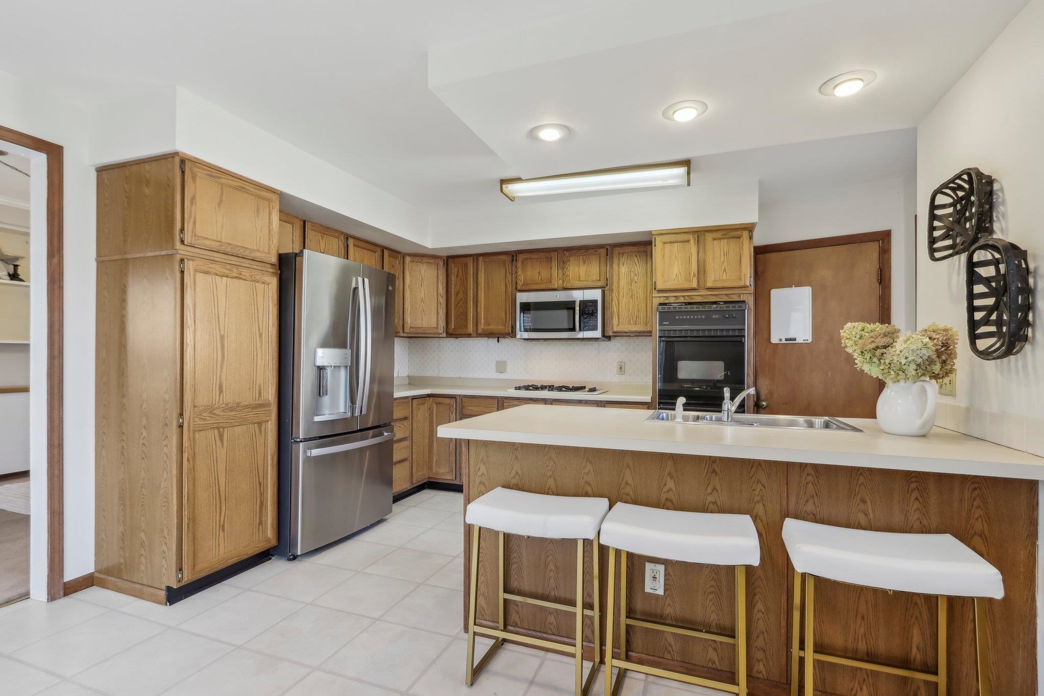 Baraboo, Wisconsin 53913, United States, 4 Bedrooms Bedrooms, ,3 BathroomsBathrooms,Residential,Active,19158