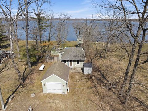 Photo of 110 Grouse Court, Briggsville, WI 53920 (MLS # 2019884)