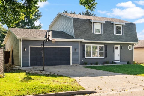 Photo of 1530 Meadowlark Drive, Janesville, WI 53546 (MLS # 2033656)