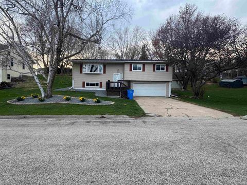 606 Birchwood Trail, Mount Horeb, WI 53572 - #: 1999649