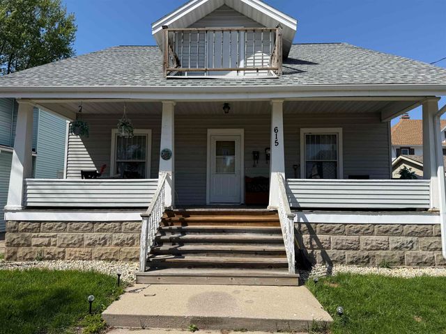 615 E Centerway