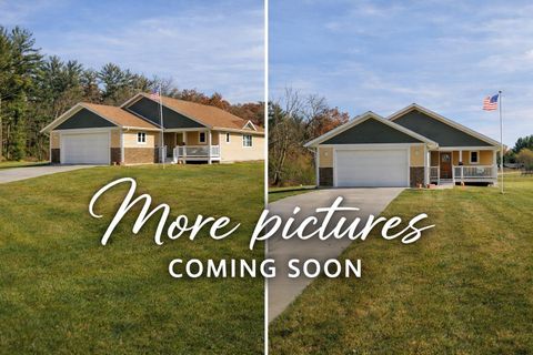 Photo of 410 Glen Becker Court, Wisconsin Dells, WI 53965 (MLS # 2017319)