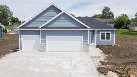 Photo of 1732 E Kyle Circle, Beloit, WI 53511 (MLS # 2019048)