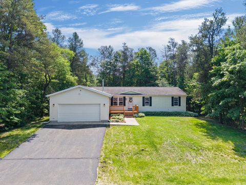 Photo of 256 Dogwood Lane, Wisconsin Dells, WI 53965 (MLS # 2012574)