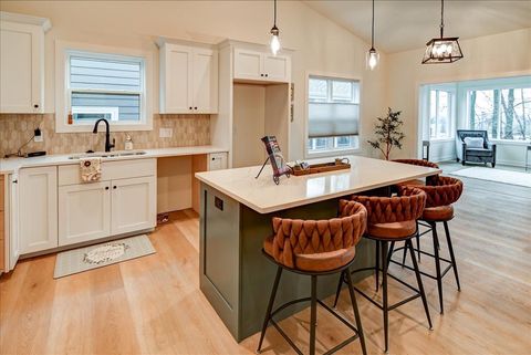 Photo of 4121 Fox Forest Way, Deforest, WI 53532 (MLS # 2020836)