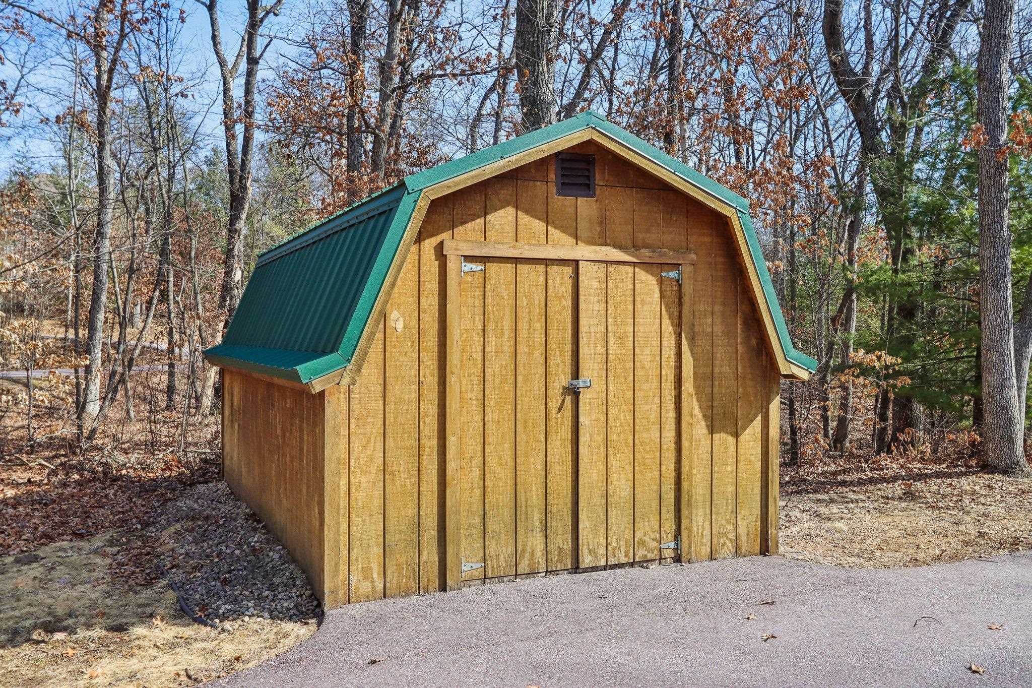 Reedsburg, Wisconsin 53959, United States, 4 Bedrooms Bedrooms, ,5 BathroomsBathrooms,Residential,Active,91169