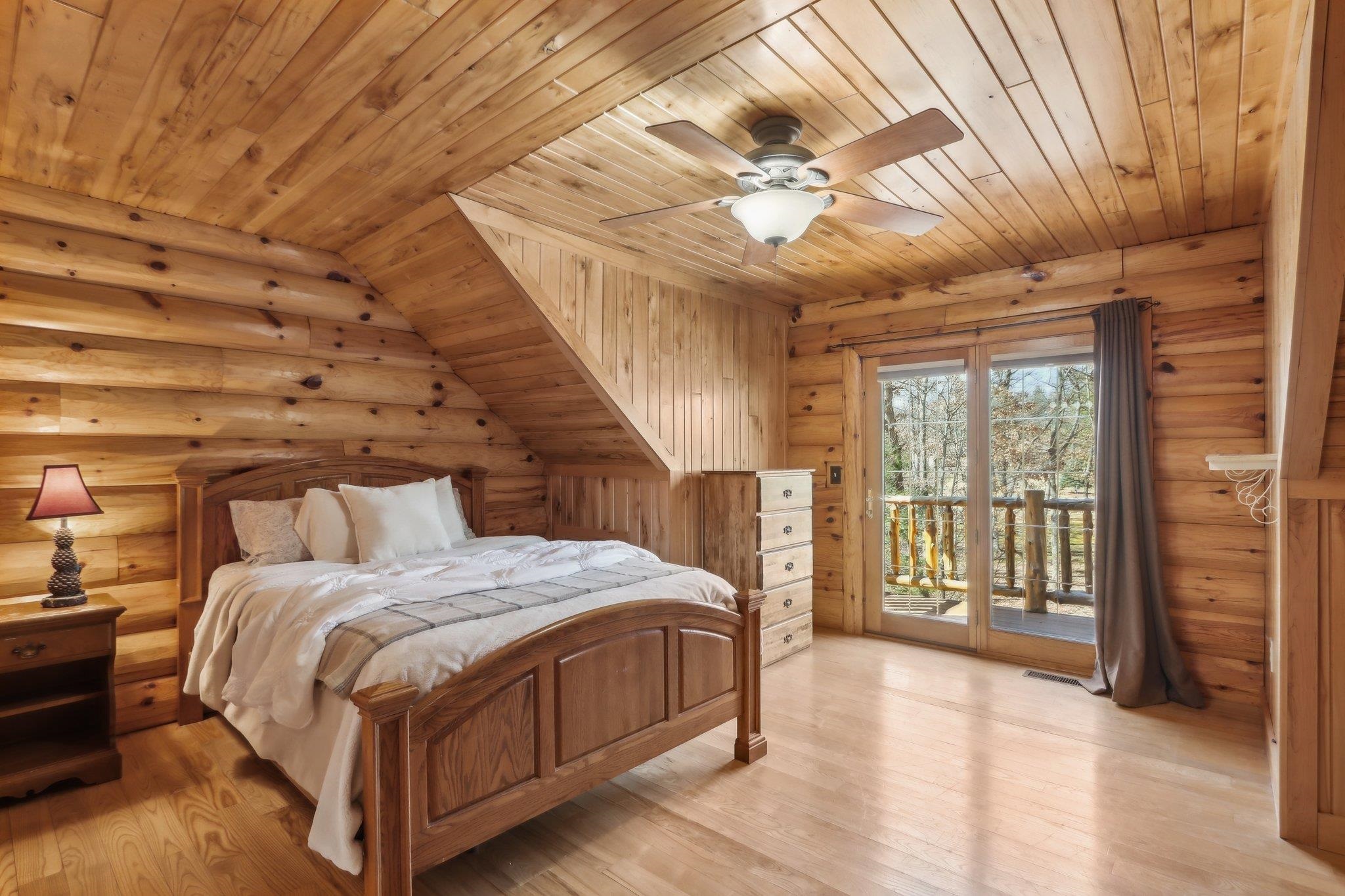 Reedsburg, Wisconsin 53959, United States, 4 Bedrooms Bedrooms, ,5 BathroomsBathrooms,Residential,Active,91169