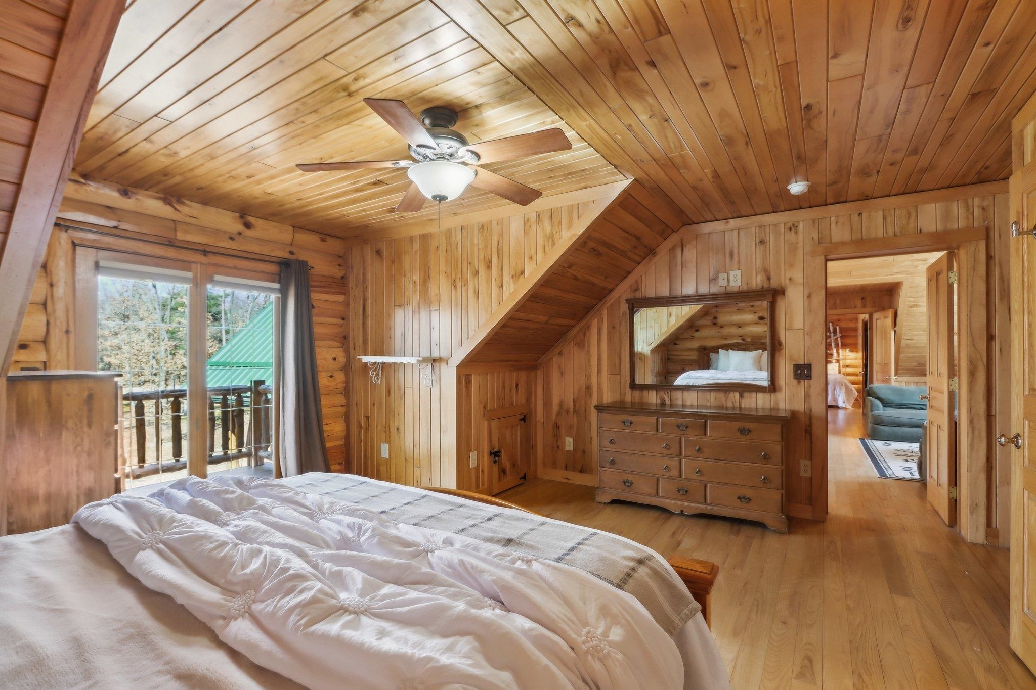 Reedsburg, Wisconsin 53959, United States, 4 Bedrooms Bedrooms, ,5 BathroomsBathrooms,Residential,Active,91169