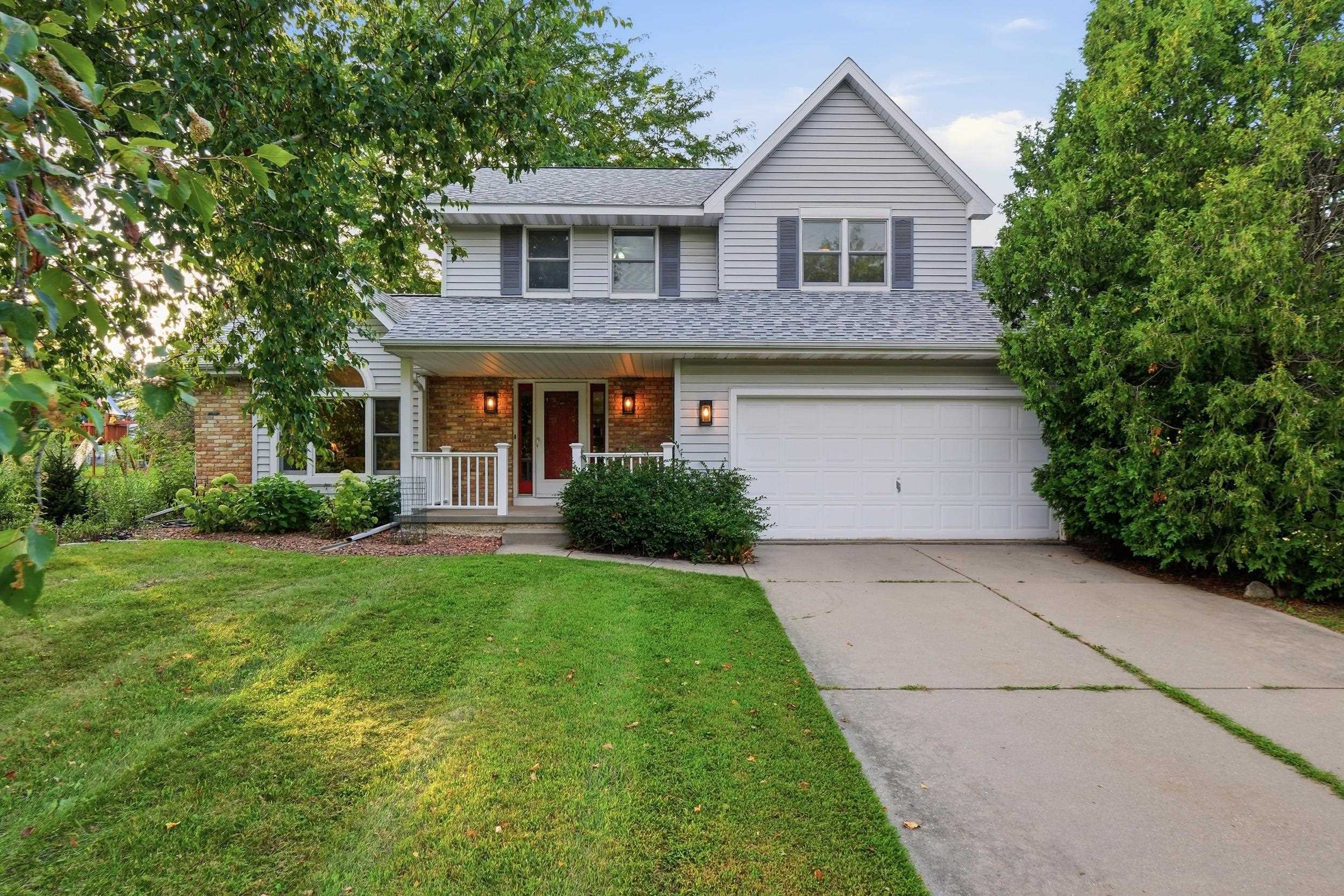 14 W Newhaven Circle