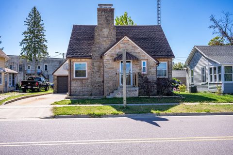 Photo of 111 W Bridge Street, New Lisbon, WI 53950 (MLS # 2010467)