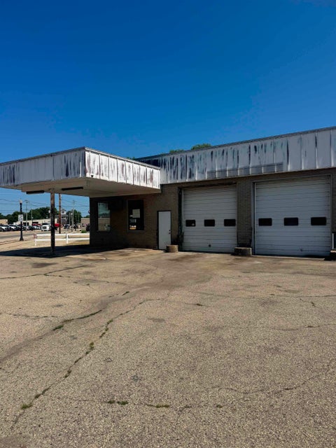 Photo of 631 W Main Street, Princeton, WI 54968 (MLS # 2029164)