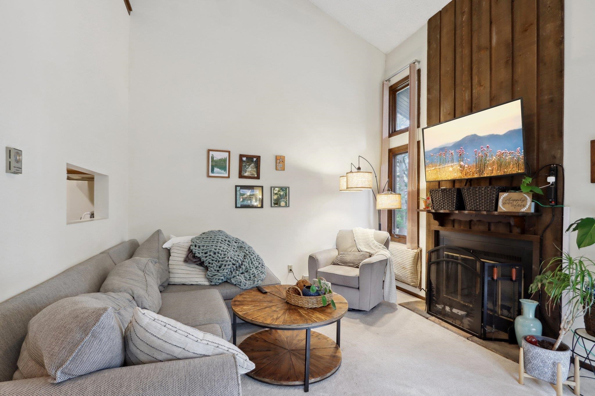 12 Cedar Trail