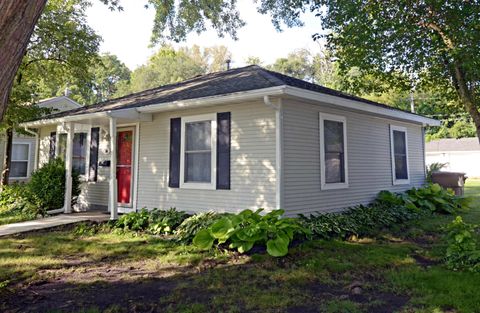 Photo of 56 Craig Avenue, Madison, WI 53705 (MLS # 2010780)