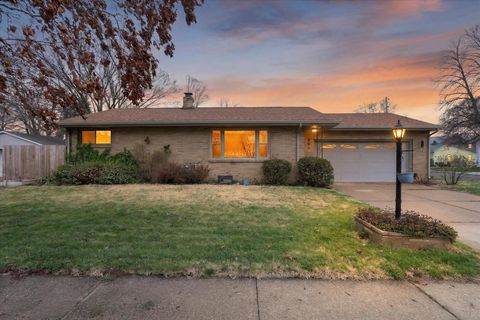 Photo of 404 Rockport Road, Janesville, WI 53548 (MLS # 2020582)