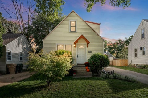 Photo of 2817 Dahle Street, Madison, WI 53704 (MLS # 2033272)