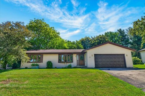 Photo of 260 Ash Street, Oregon, WI 53575 (MLS # 2026067)