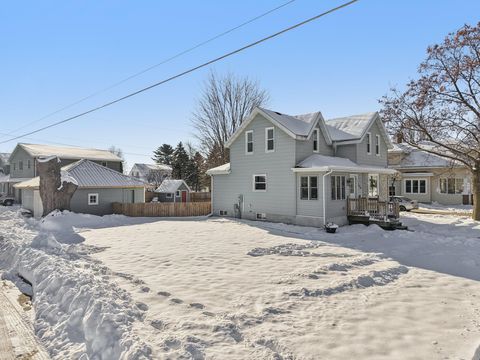 Tiny photo for 126 Reagles Street, Arlington, WI 53911 (MLS # 2013489)