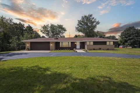 Photo of 3336 S Prairie Avenue, Beloit, WI 53511 (MLS # 2007972)
