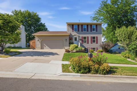 Photo of 718 Christiansen Way, Stoughton, WI 53589 (MLS # 2029606)
