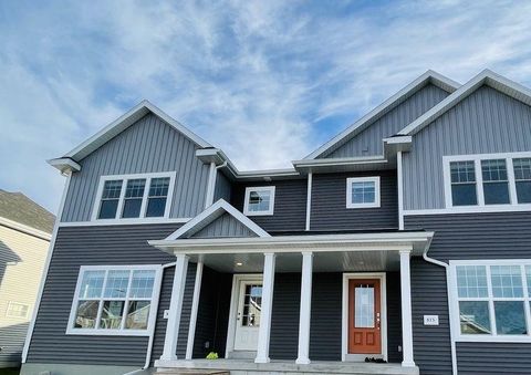 Photo of 915 blue crane Run, Verona, WI 53593 (MLS # 2022458)