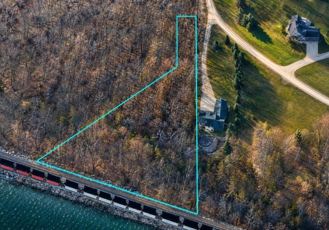 Photo of 4991 Starlight Lane, Cassville, WI 53806 (MLS # 2035169)