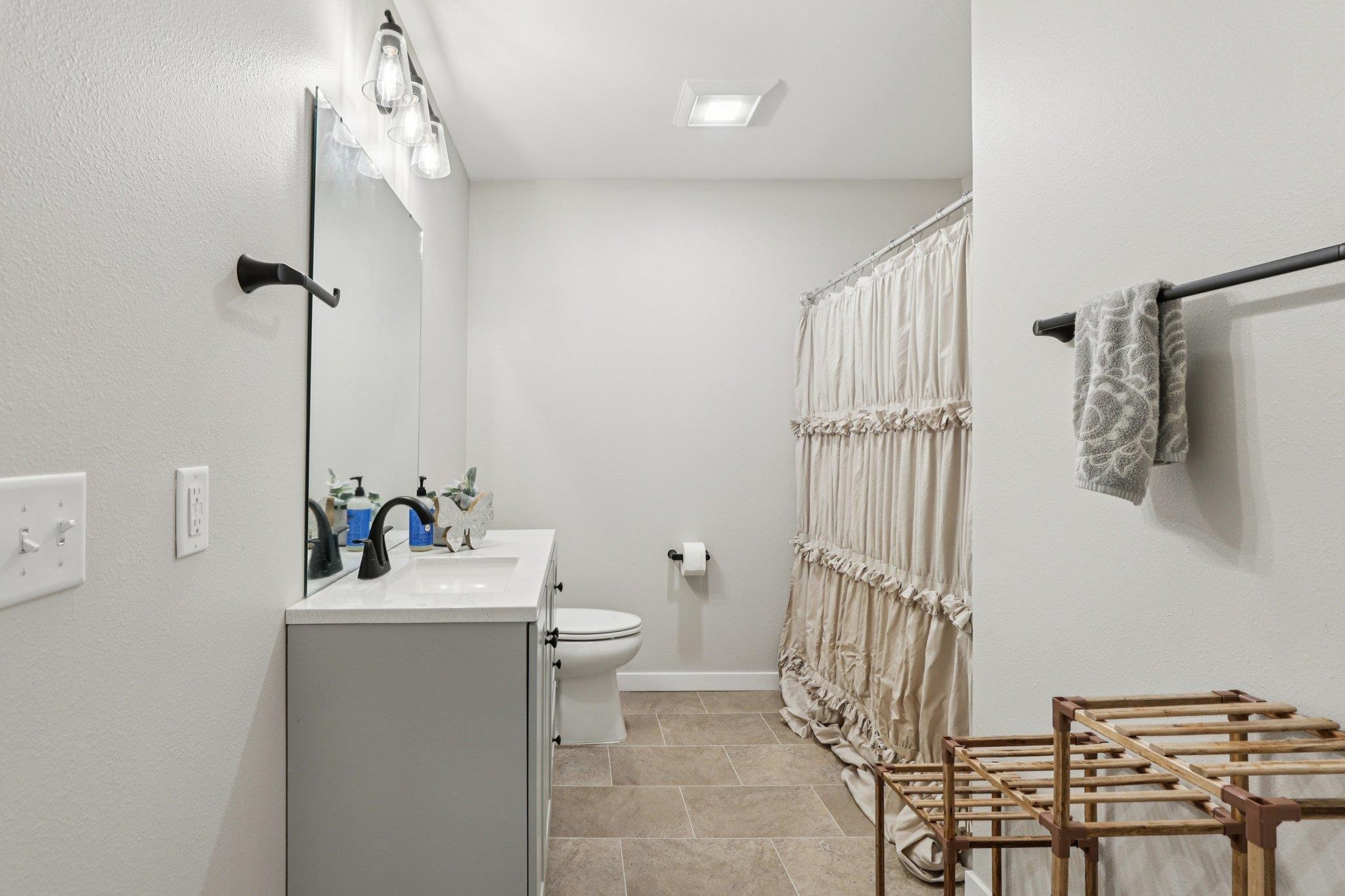 Reedsburg, Wisconsin 53959, United States, 2 Bedrooms Bedrooms, ,2 BathroomsBathrooms,Residential,Active,224496