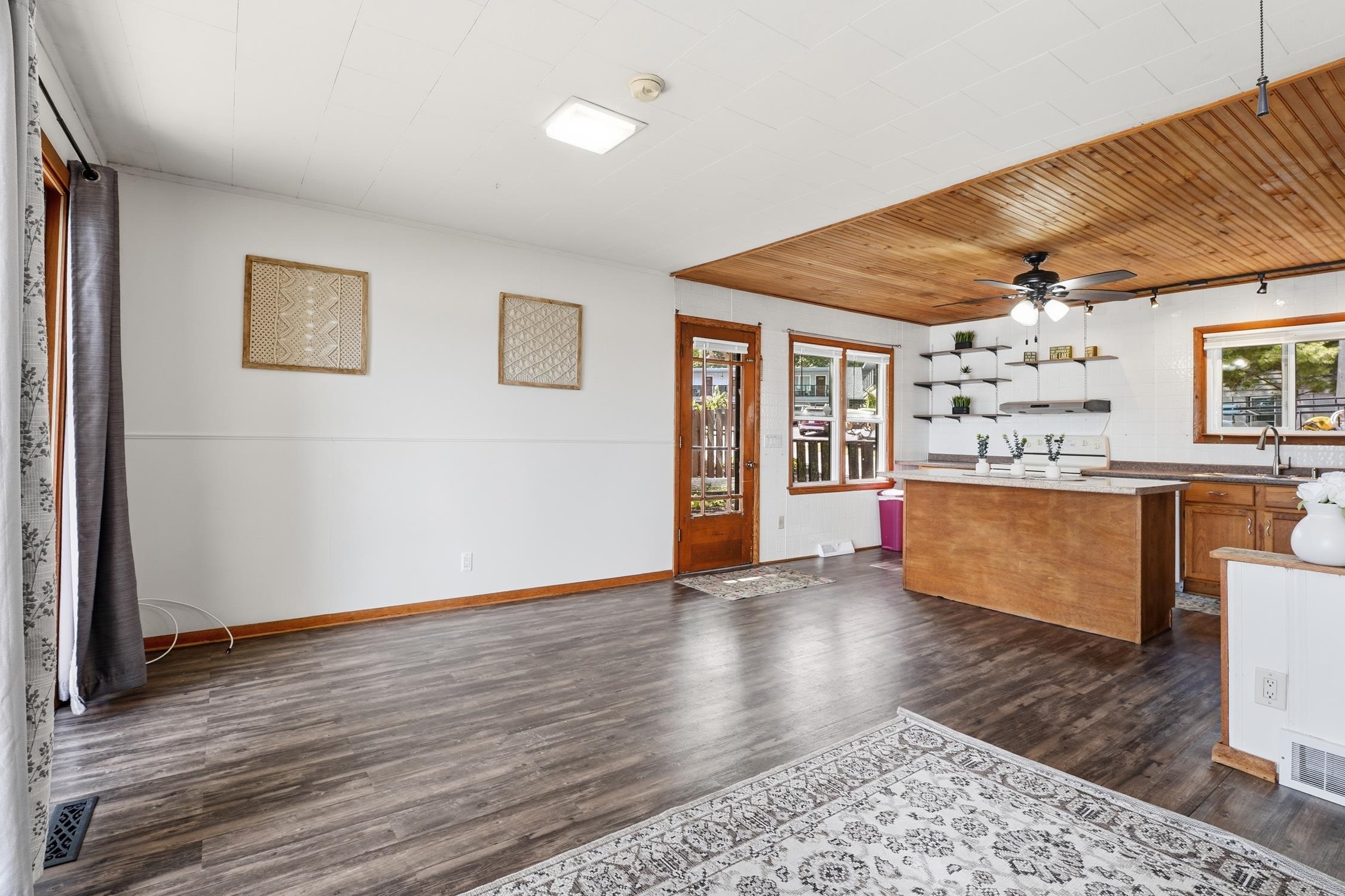 40 Bayer Lane