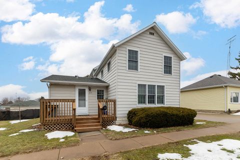Photo of 215 S Madison Street, Cuba City, WI 53807 (MLS # 2014579)