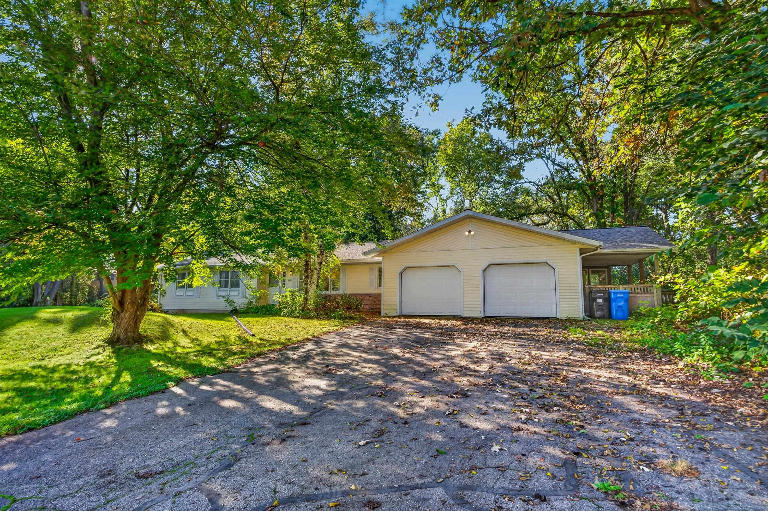 8199 N Riley Road