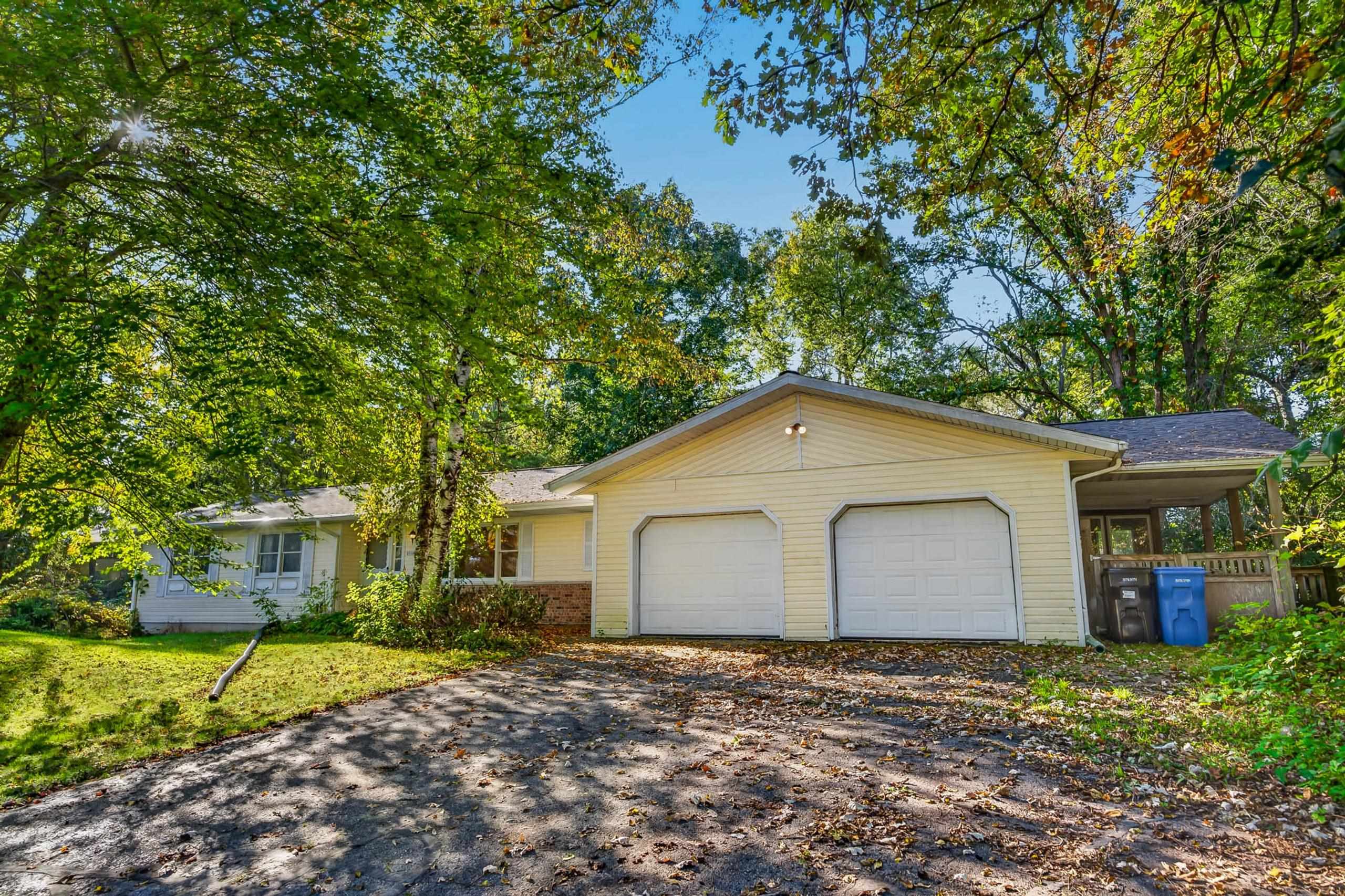 8199 N Riley Road
