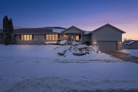 Photo of 375 Alpine Parkway, Oregon, WI 53575 (MLS # 2018155)