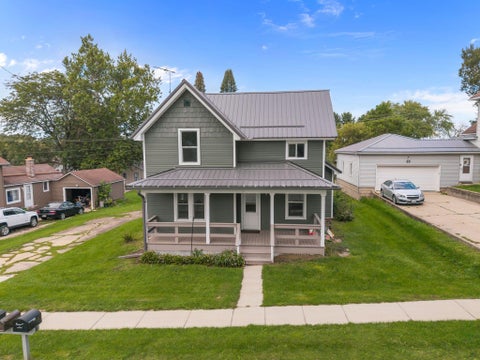 Photo of 13 E Catherine Street, Markesan, WI 53946 (MLS # 2033444)