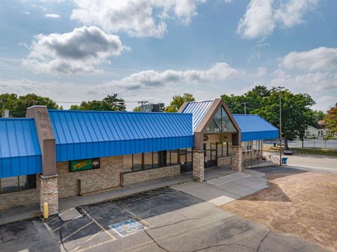 Photo of 802 Broadway, Wisconsin Dells, WI 53965 (MLS # 1996881)