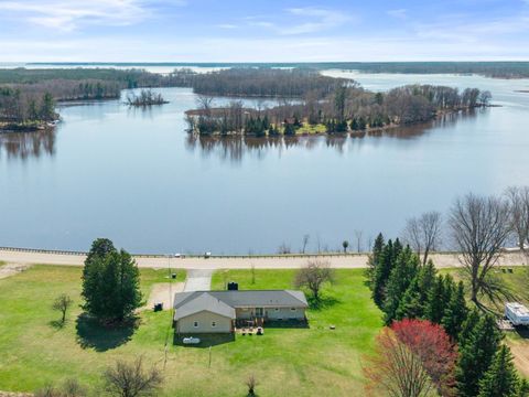 Photo of 114 County Rd Z, Nekoosa, WI 54457 (MLS # 2021100)