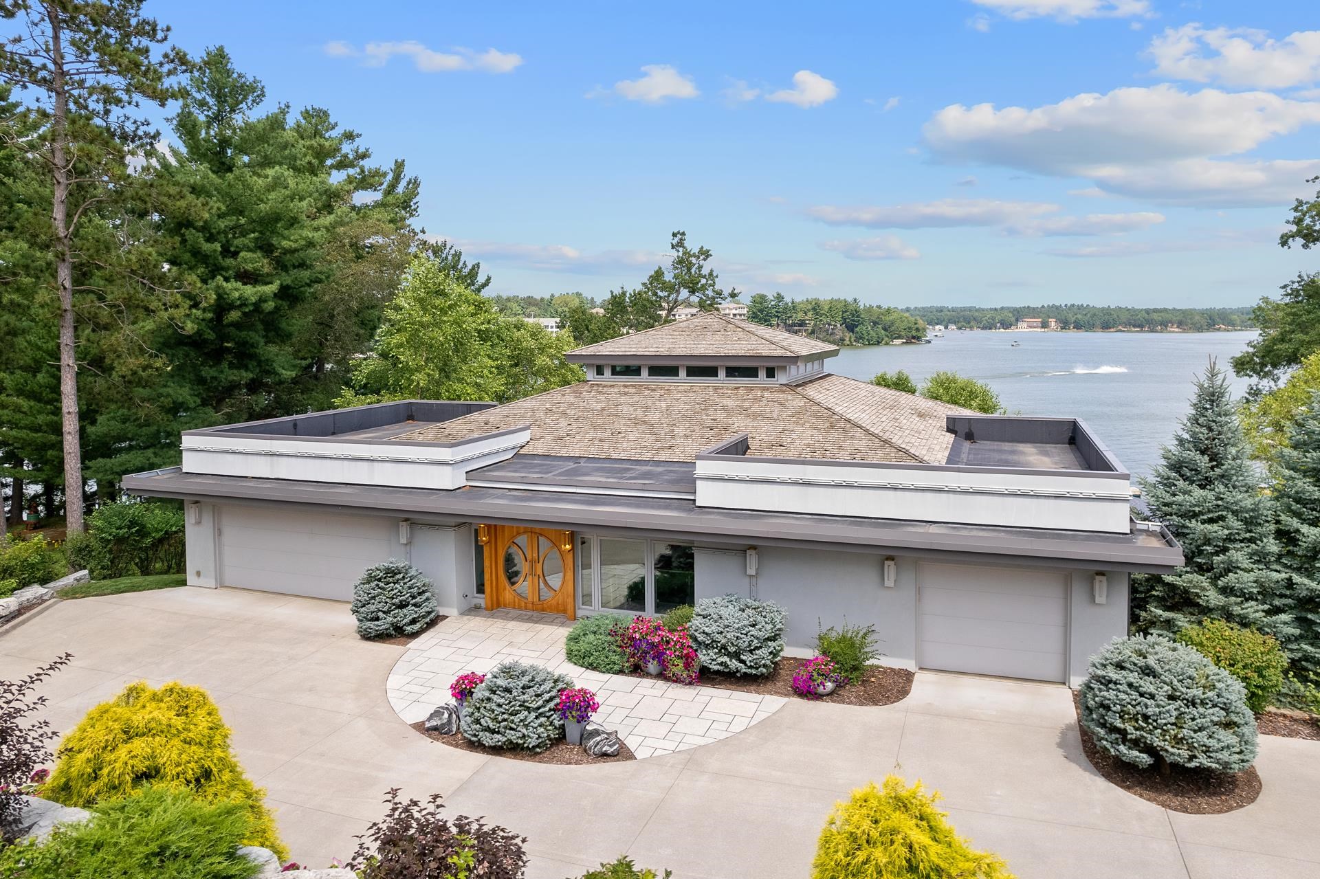 521 Canyon Circle