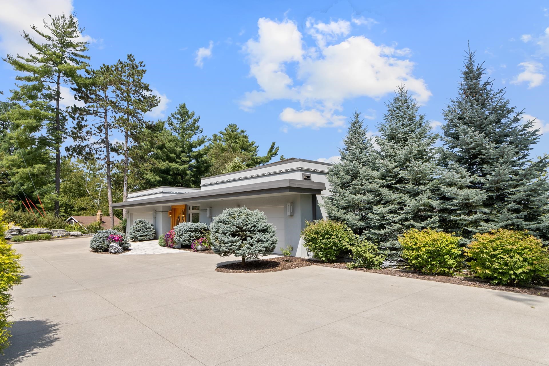 521 Canyon Circle
