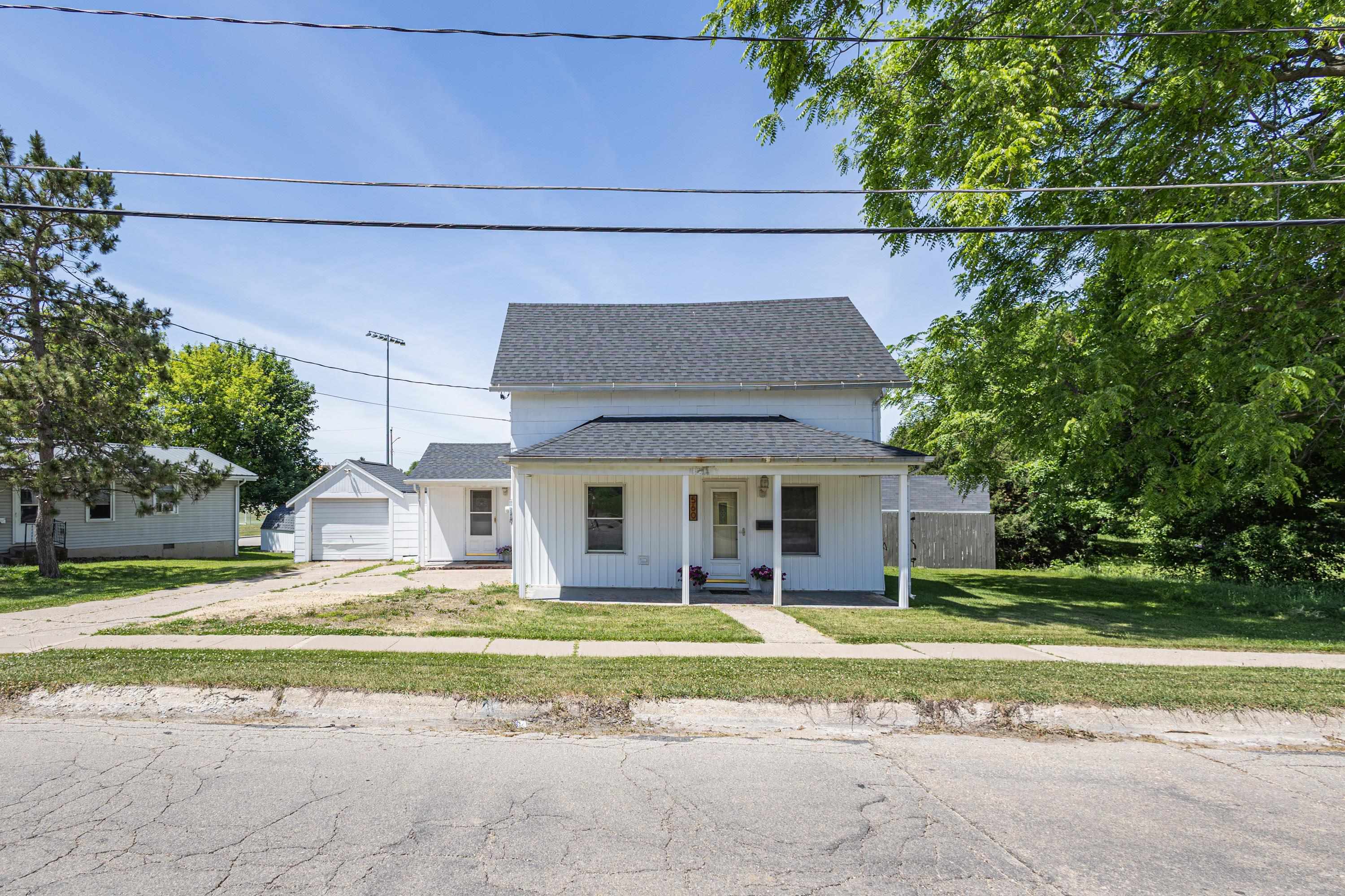 560 Southwest Road