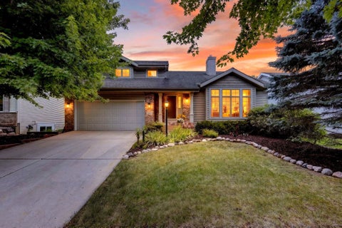 Photo of 5629 Kinsale Drive, Fitchburg, WI 53711 (MLS # 2032065)