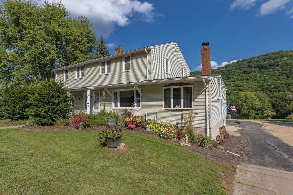 1736050219 Real Estate Search
