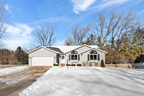 Photo of 5564 Colleen Circle, Fitchburg, WI 53711 (MLS # 2016358)