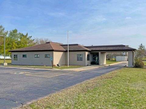 Photo of 102 GILLETTE Street, Pardeeville, WI 53954 (MLS # 2012972)