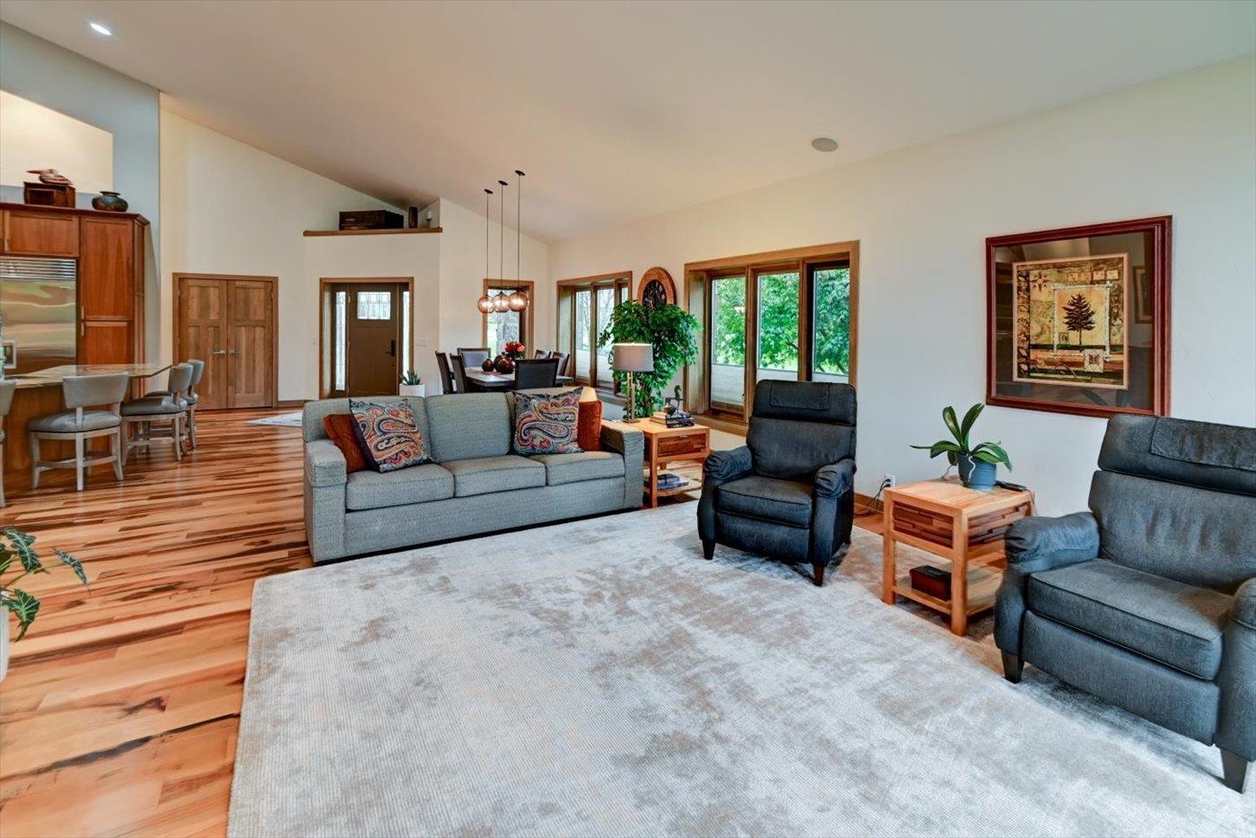 Edgerton, Wisconsin 53534, United States, 3 Bedrooms Bedrooms, ,3 BathroomsBathrooms,Residential,Active,139578