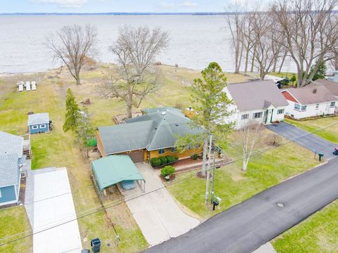 N1020 Lake Drive, Edgerton, WI 53534 - #: 1996190